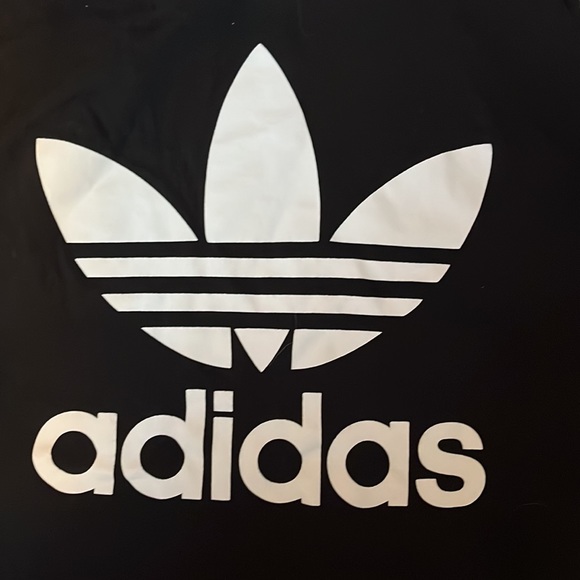 Adidas Cropped Logo Shirt - Picture 5 of 5